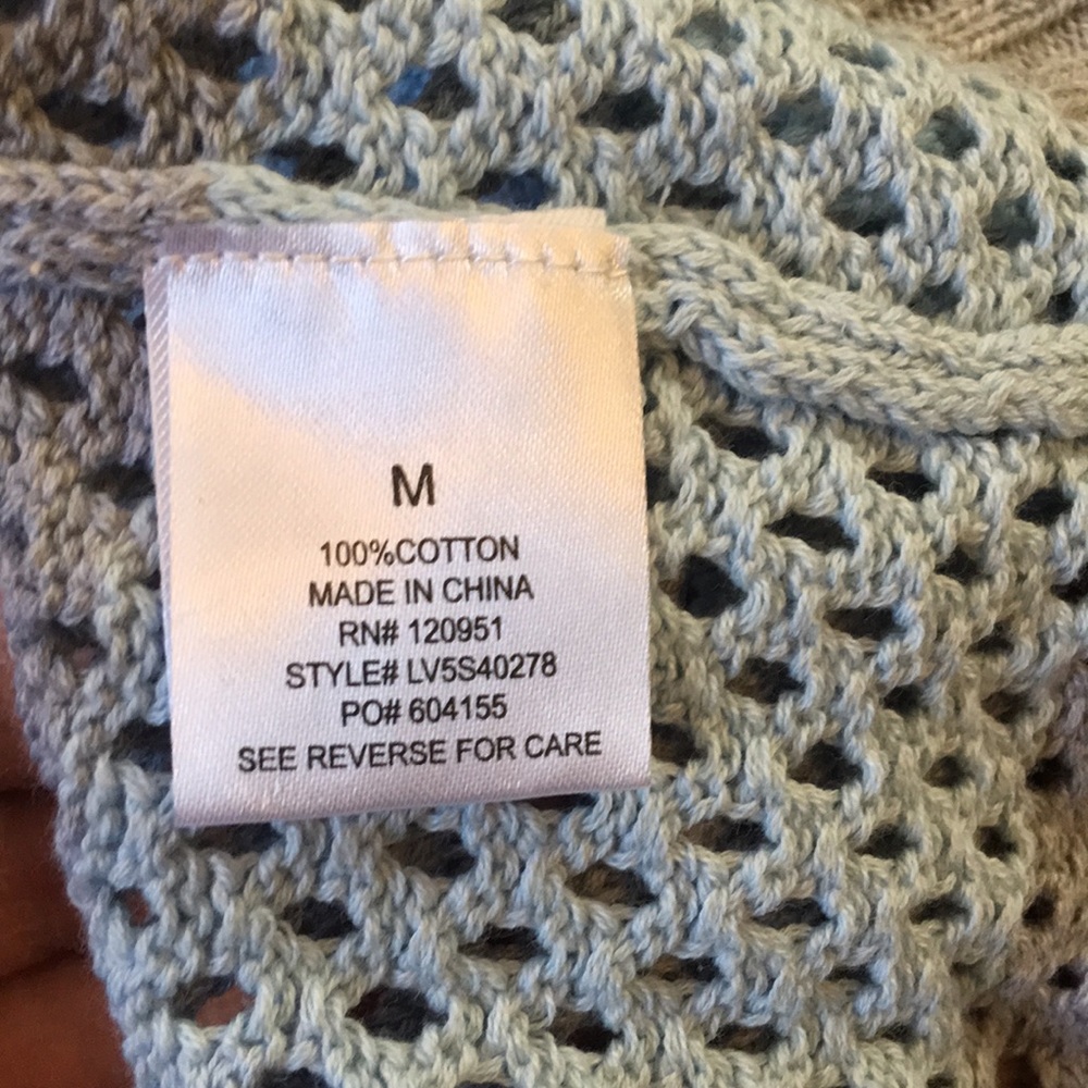 OLIVE & OAK High/Low Split Back Sweater Top NWT - Picture 8 of 8
